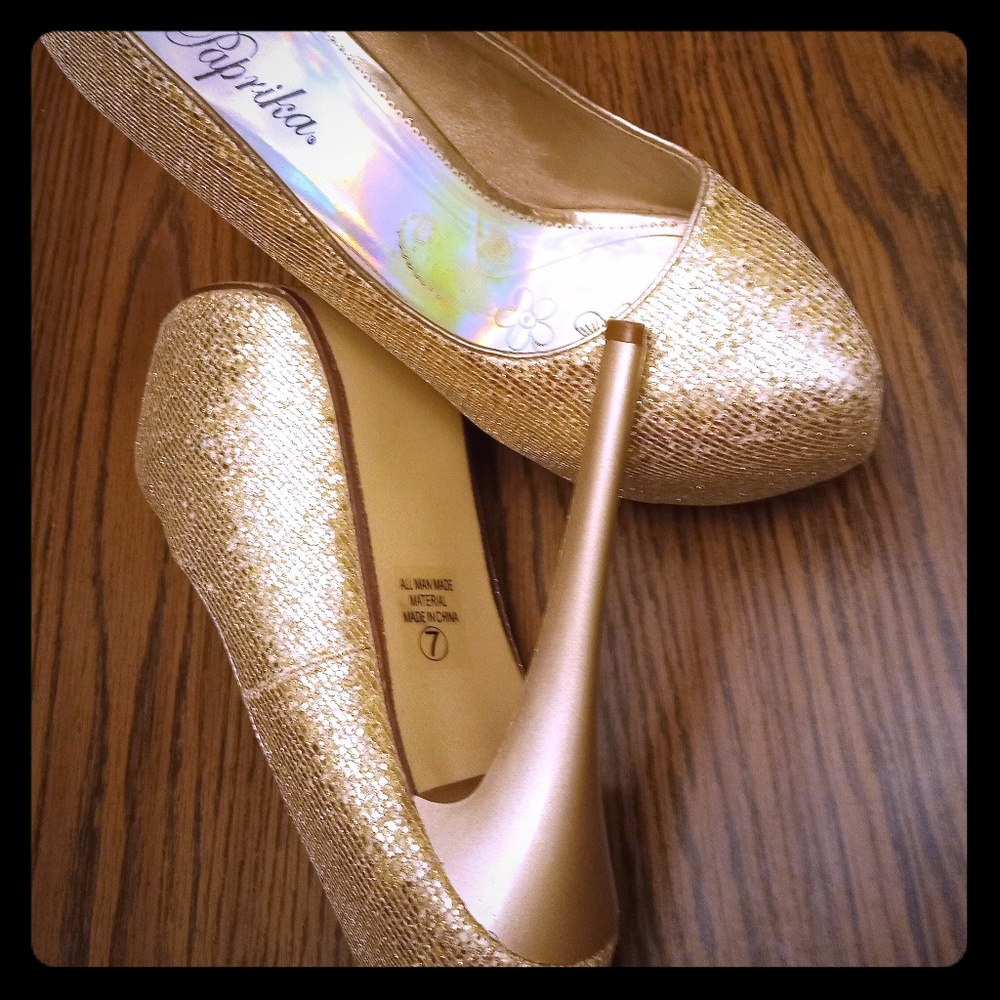 Paprika heels